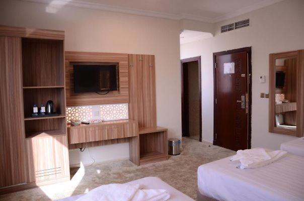 Artal Taiba Hotel Medina Bagian luar foto